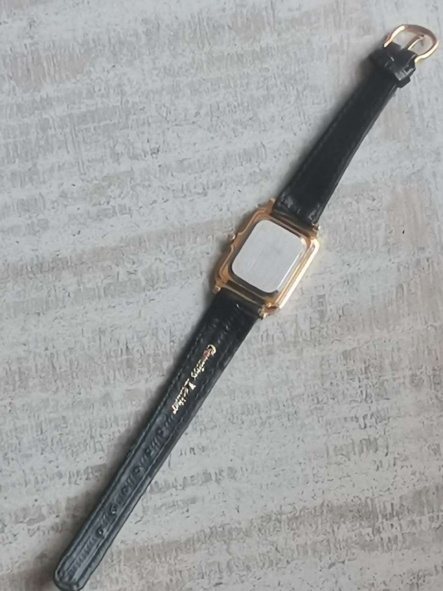 STUNNING LASEIKONO LADIES WATCH IN EXCELLENT WORKING CONDITION