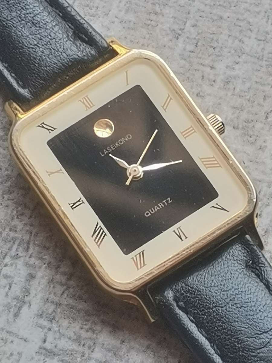 STUNNING LASEIKONO LADIES WATCH IN EXCELLENT WORKING CONDITION