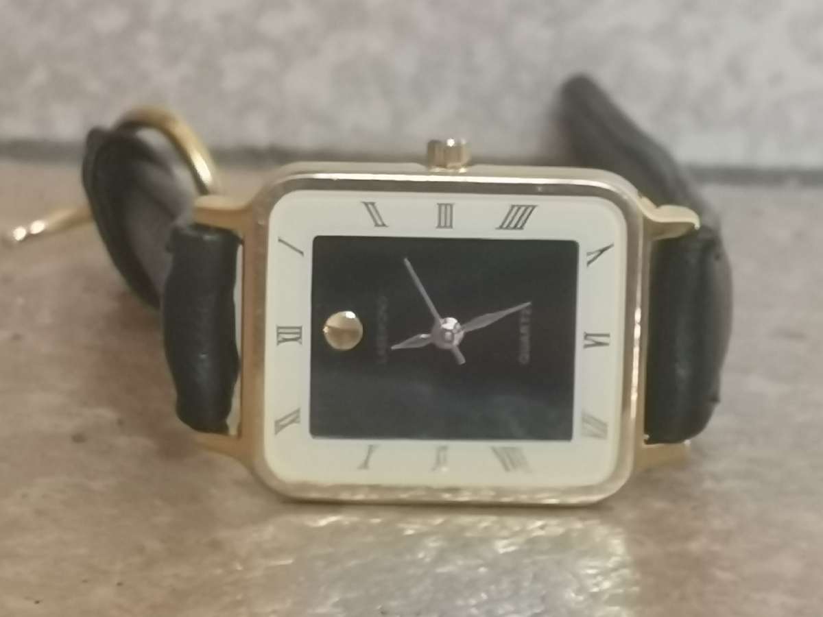 STUNNING LASEIKONO LADIES WATCH IN EXCELLENT WORKING CONDITION