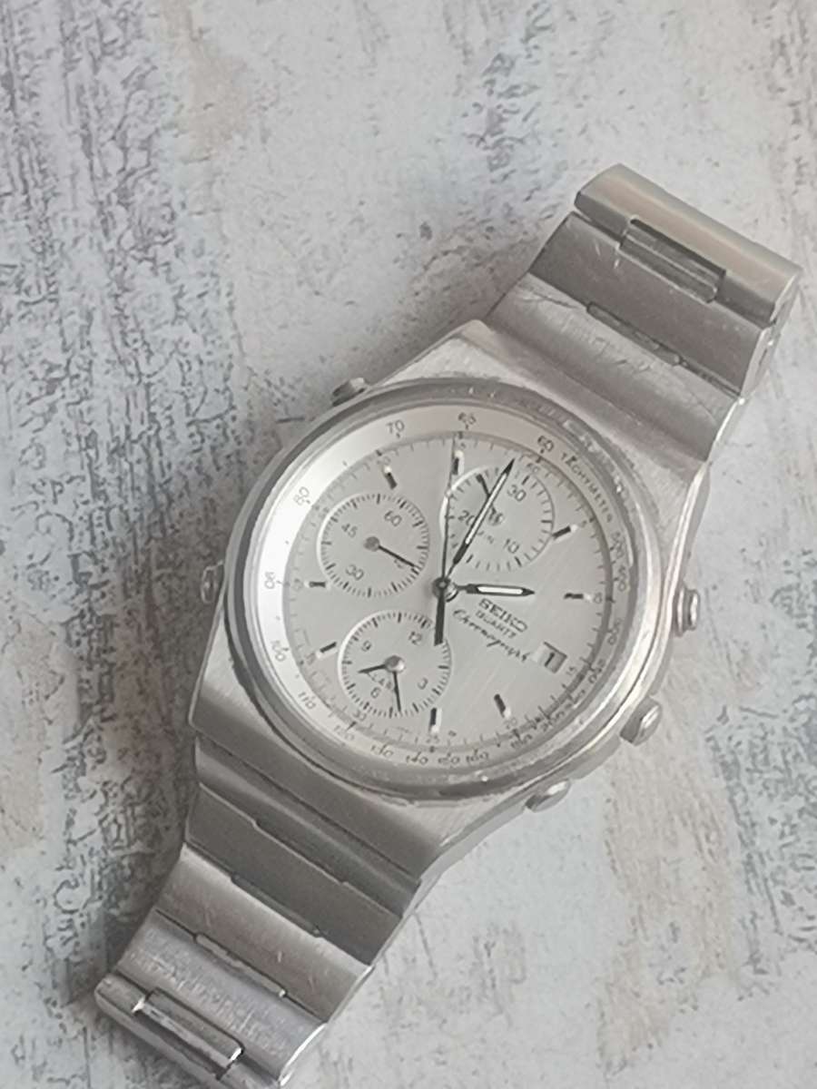 MENS SEIKO QUARTZ CHRONOGRAPH WATCH IN EXCELLENT WORKING CONDITION