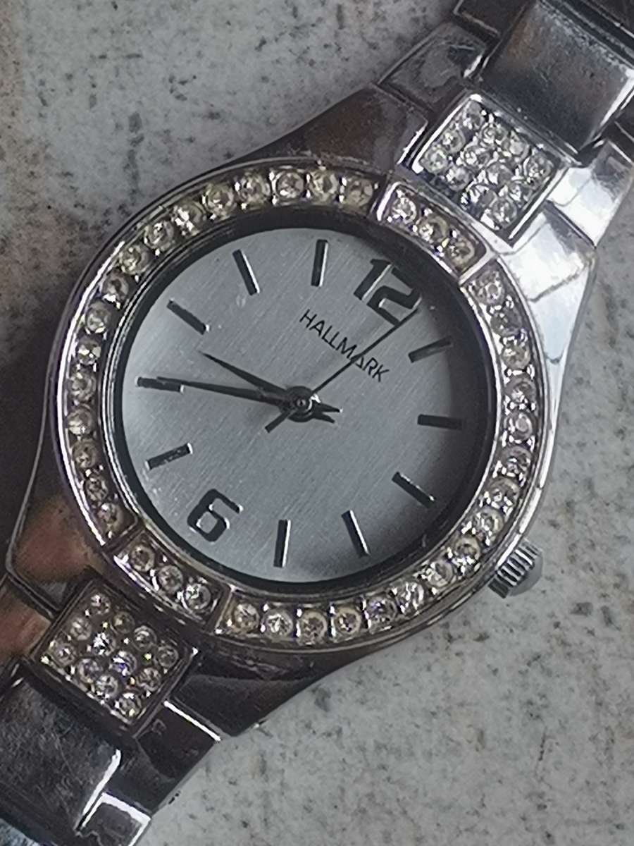 $$$BLACK FRIDAY$$$ ELEGANT LADIES HALLMARK WATCH IN EXCELLENT WORKING CONDITION