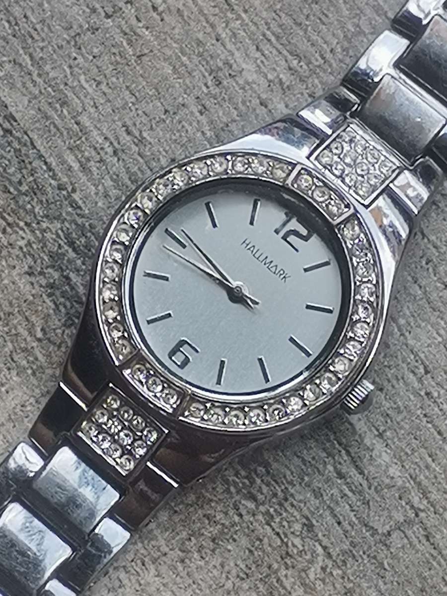 $$$BLACK FRIDAY$$$ ELEGANT LADIES HALLMARK WATCH IN EXCELLENT WORKING CONDITION