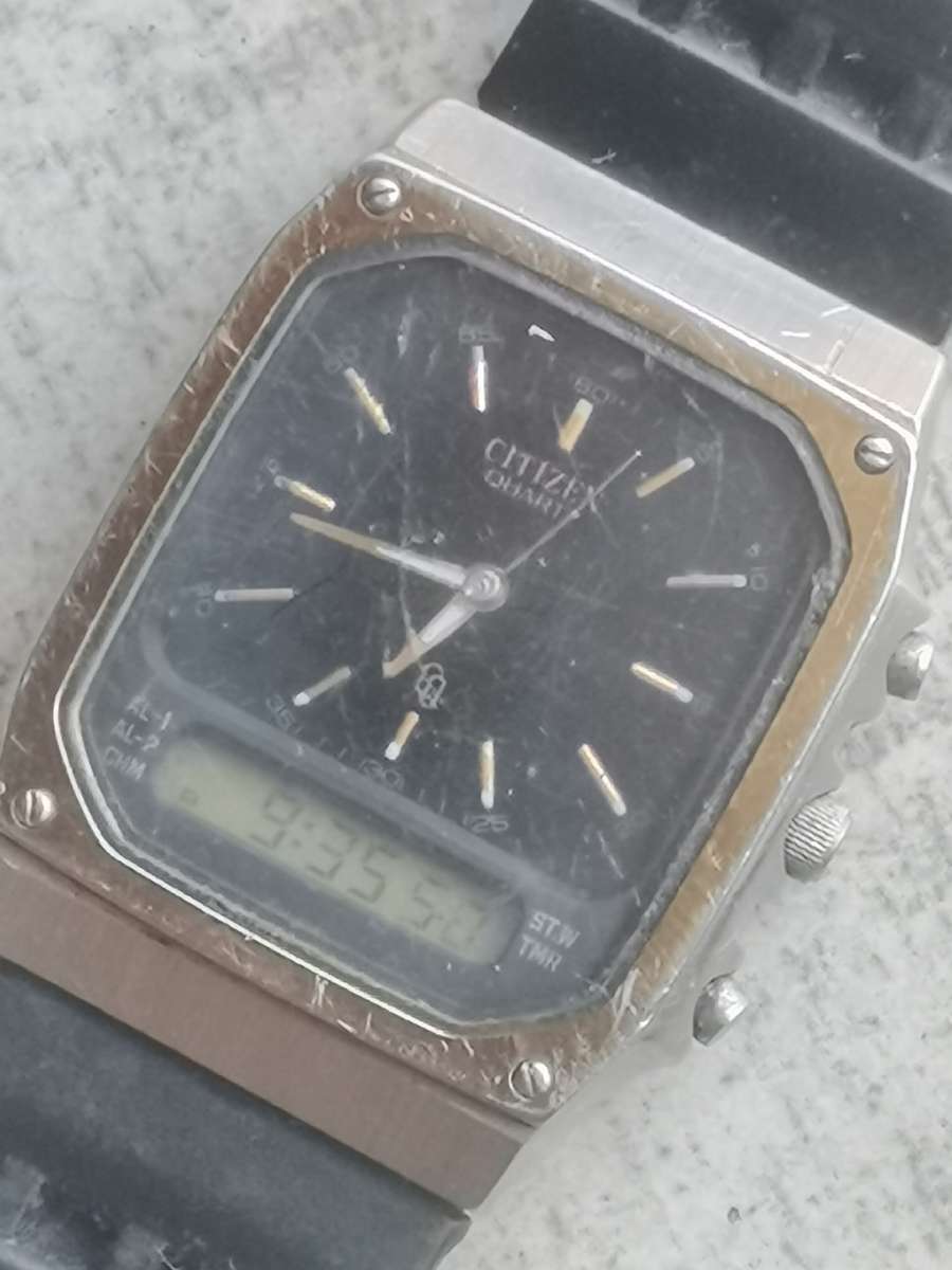 MENS CITIZEN ANALOG/DIGITAL WATCH - ALL WORKS BUT CROWN IS LOOSE