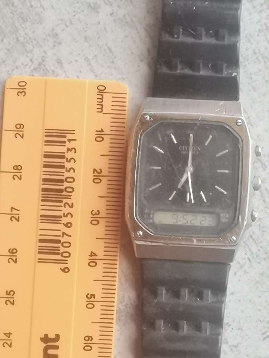 MENS CITIZEN ANALOG/DIGITAL WATCH - ALL WORKS BUT CROWN IS LOOSE