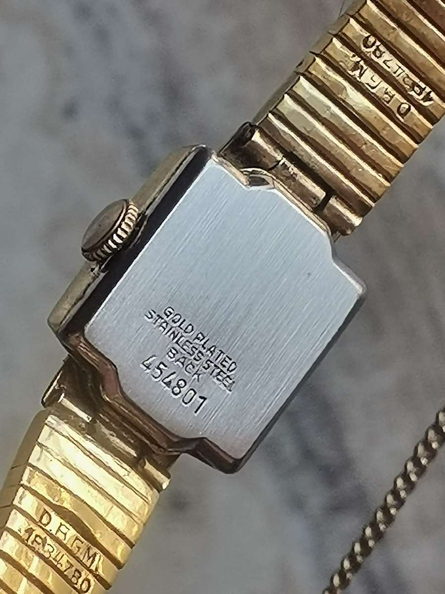 VINTAGE LADIES STOWA 17 JEWELS GOLD WATCH IN EXCELLENT WORKING CONDITION