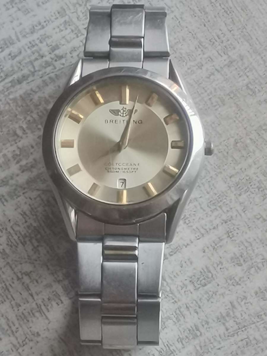 MENS WATCH IN EXCELLENT WORKING CONDITION - PLEASE READ DESCRIPTION