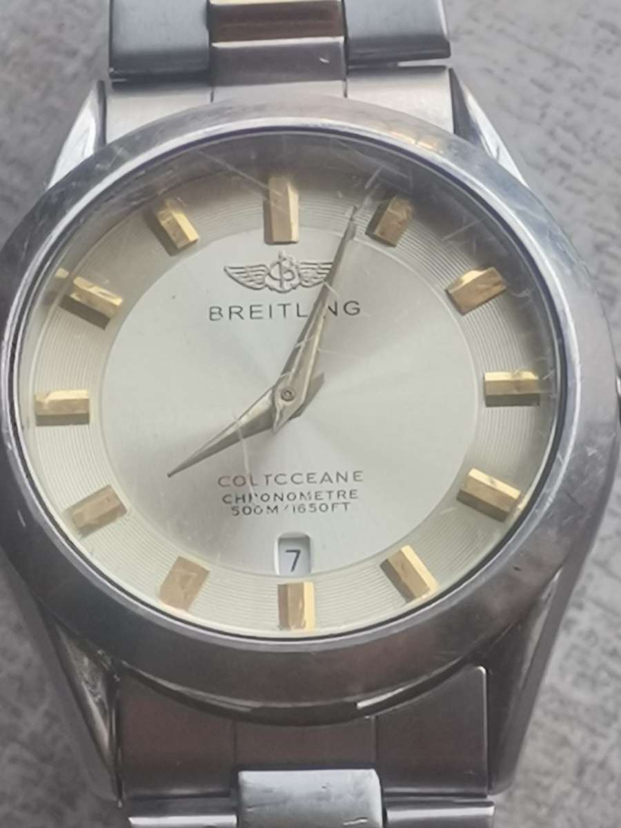 MENS WATCH IN EXCELLENT WORKING CONDITION - PLEASE READ DESCRIPTION