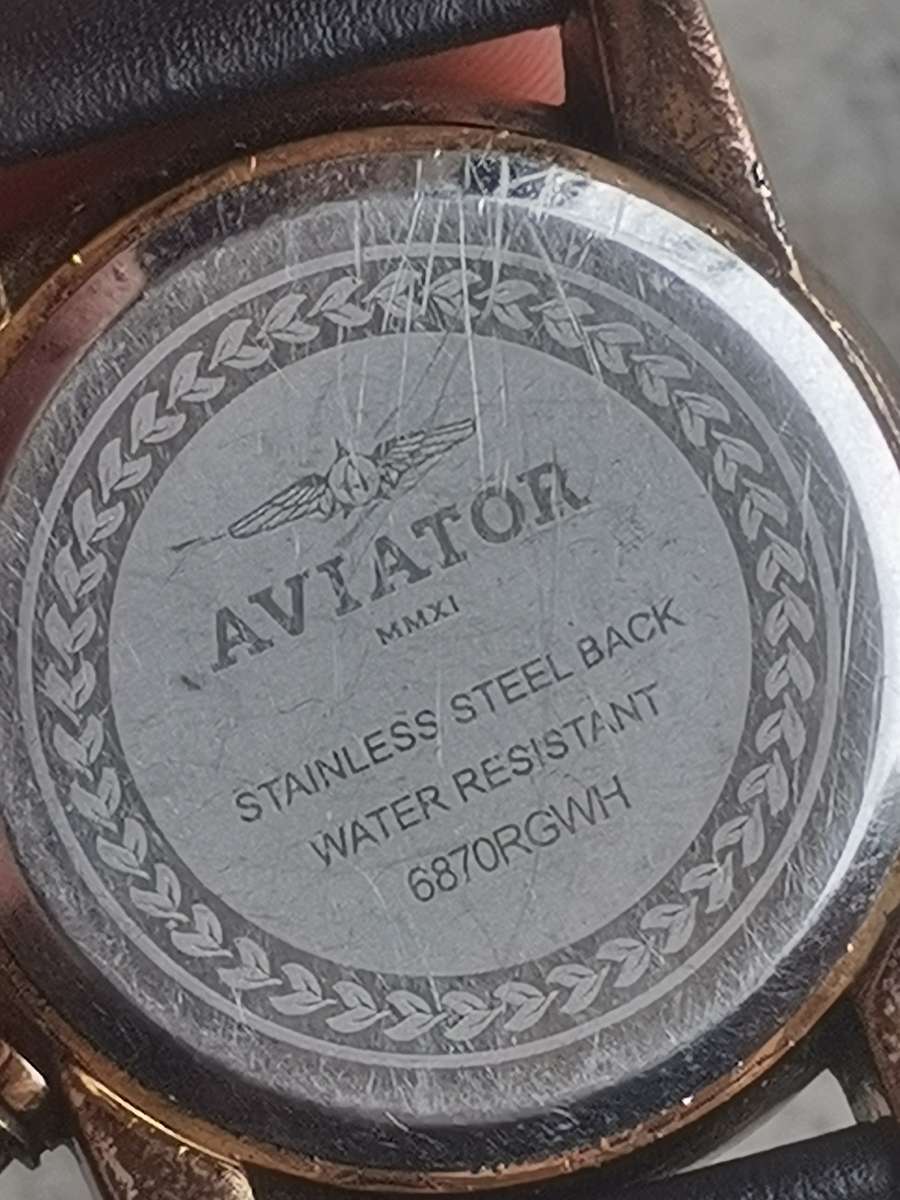 MENS AVIATOR GOLD PLATED WATCH IN EXCELLENT WORKING CONDITION