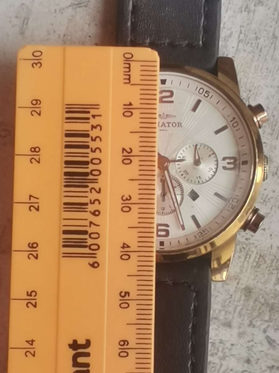 MENS AVIATOR GOLD PLATED WATCH IN EXCELLENT WORKING CONDITION