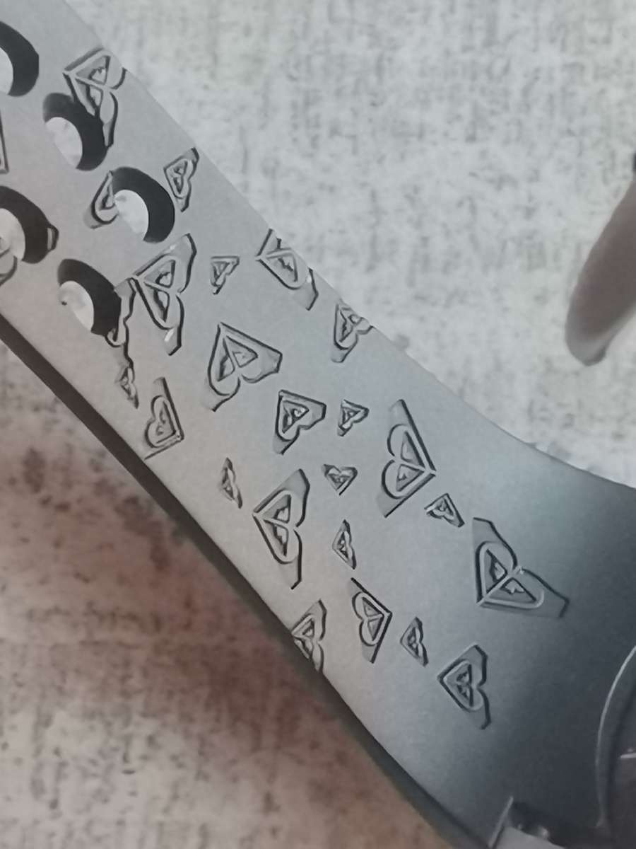 ROXY DEEP W094TR UNISEX SPORTS/HEALTH WATCH IN EXCELLENT WORKING CONDITION