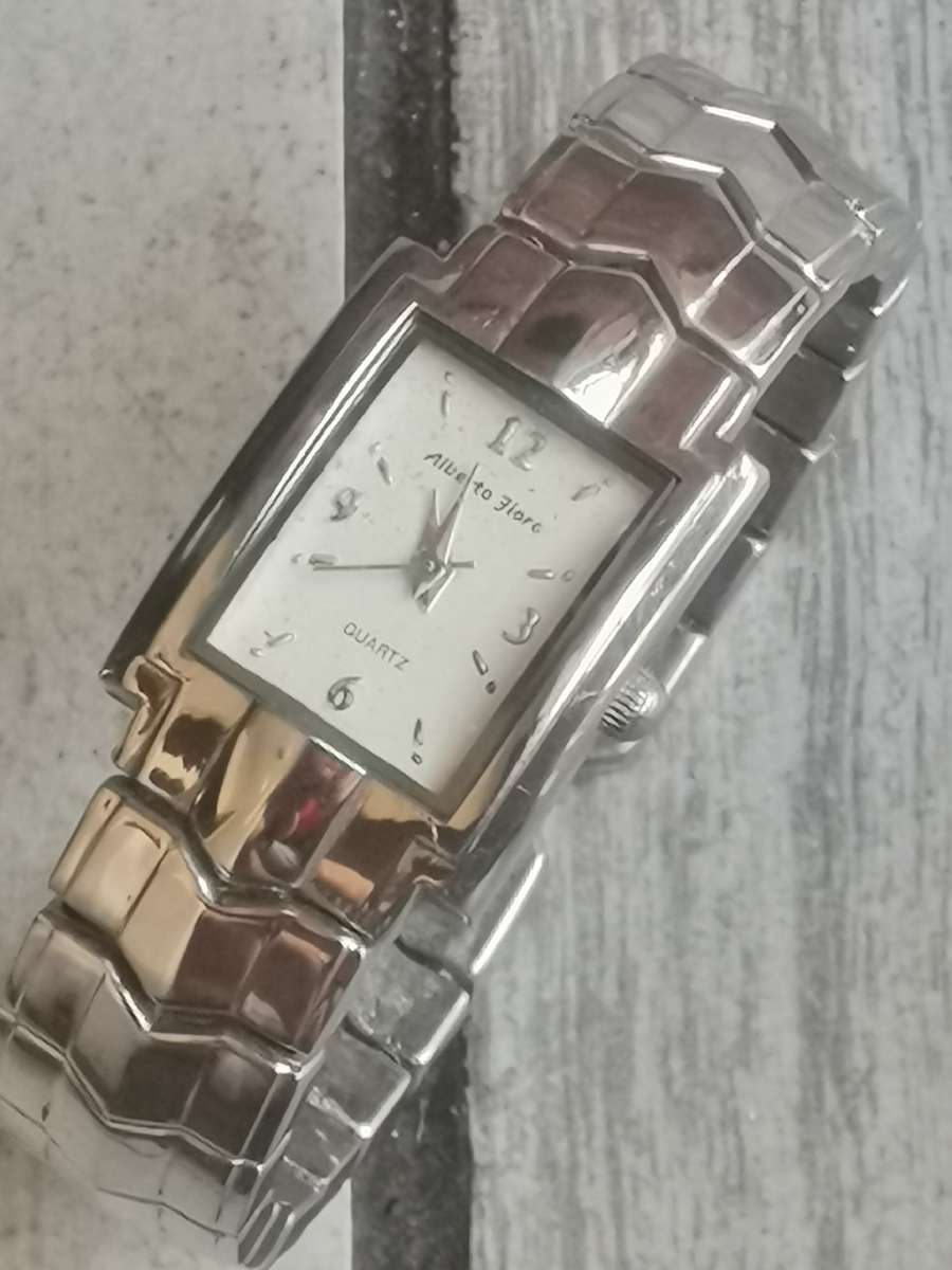 STUNNING ELEGANT LADIES ALBERTO FIORO BANGLE WATCH IN EXCELLENT WORKING CONDITION