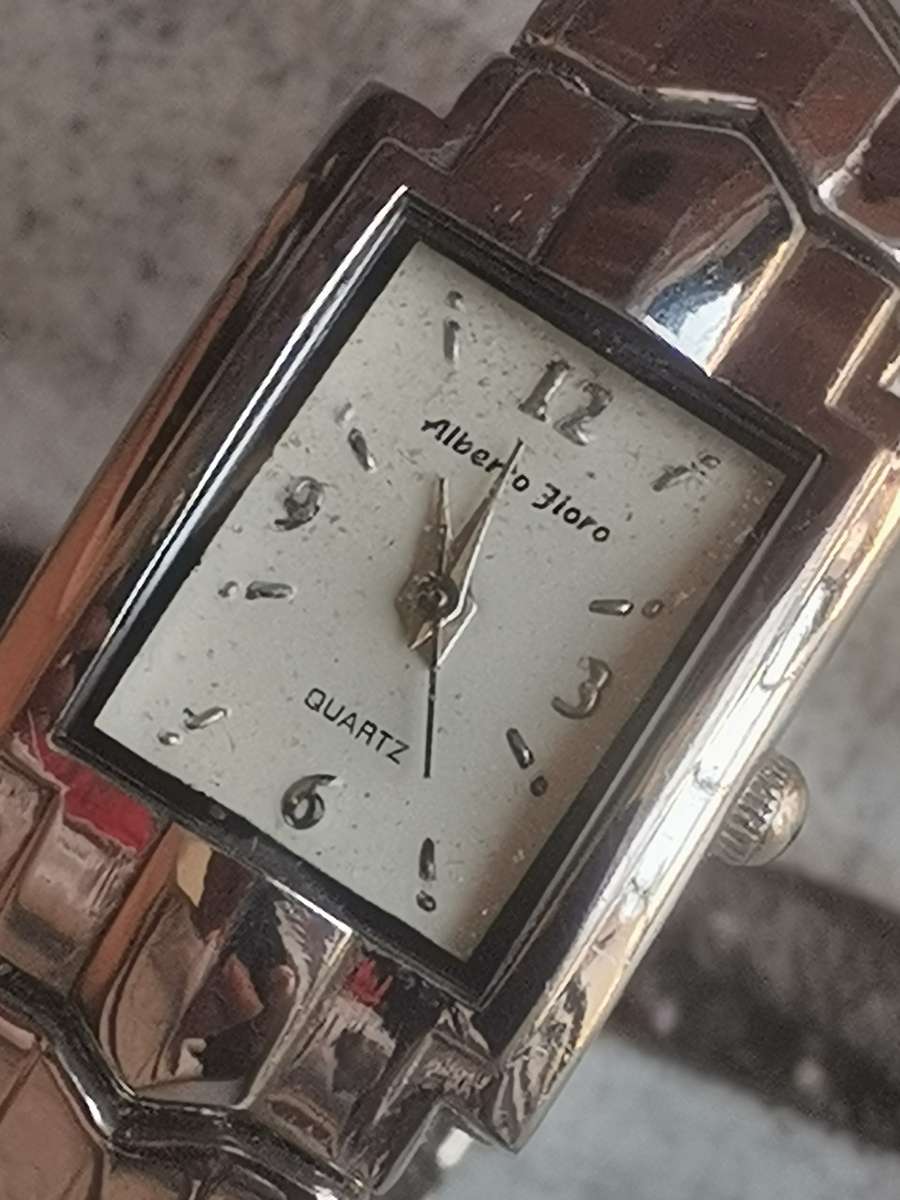 STUNNING ELEGANT LADIES ALBERTO FIORO BANGLE WATCH IN EXCELLENT WORKING CONDITION