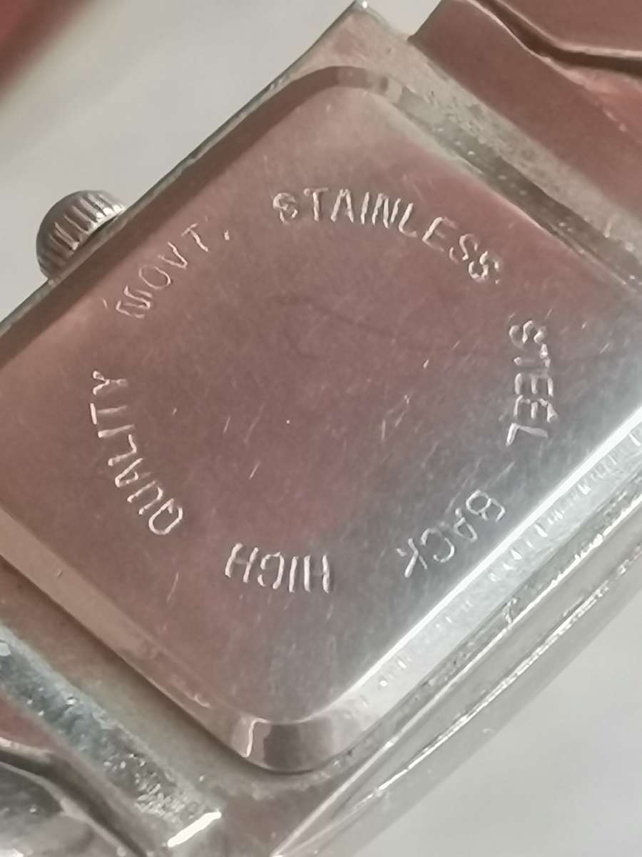 STUNNING ELEGANT LADIES ALBERTO FIORO BANGLE WATCH IN EXCELLENT WORKING CONDITION