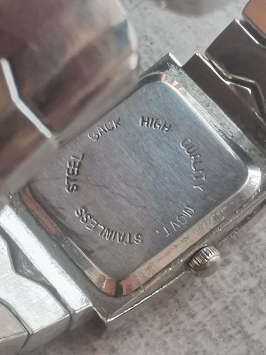 STUNNING ELEGANT LADIES ALBERTO FIORO BANGLE WATCH IN EXCELLENT WORKING CONDITION