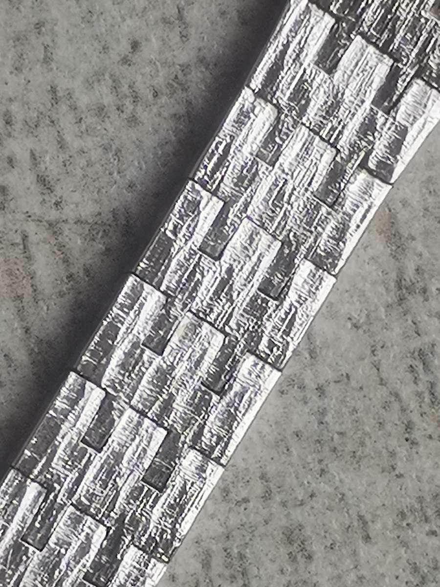 VINTAGE LADIES ORIS 17 JEWELS WATCH WITH DISPLAY BOX