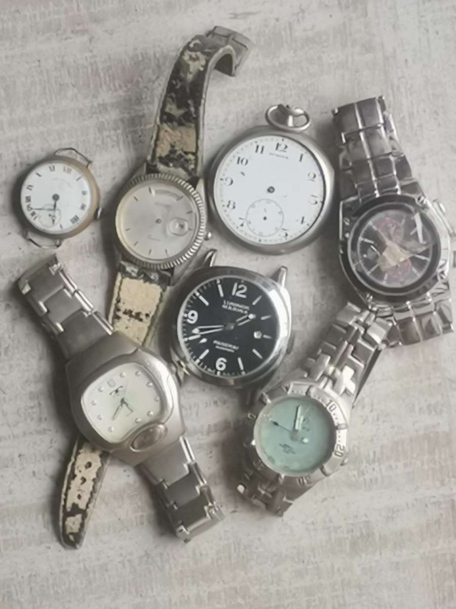 MENS VINTAGE WATCHES FOR SPARES OR REPAIRS