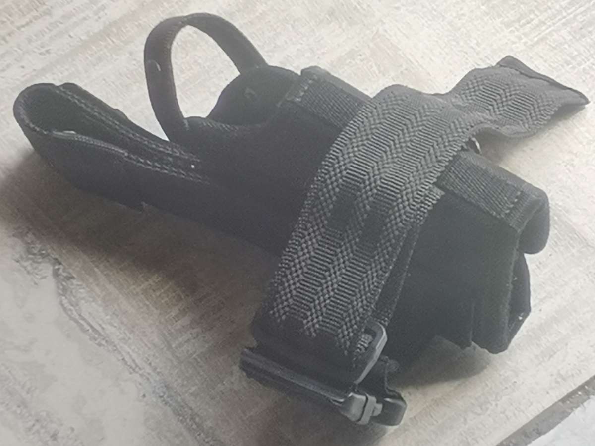OUTDOOR TACTICAL PISTOL HOLSTER