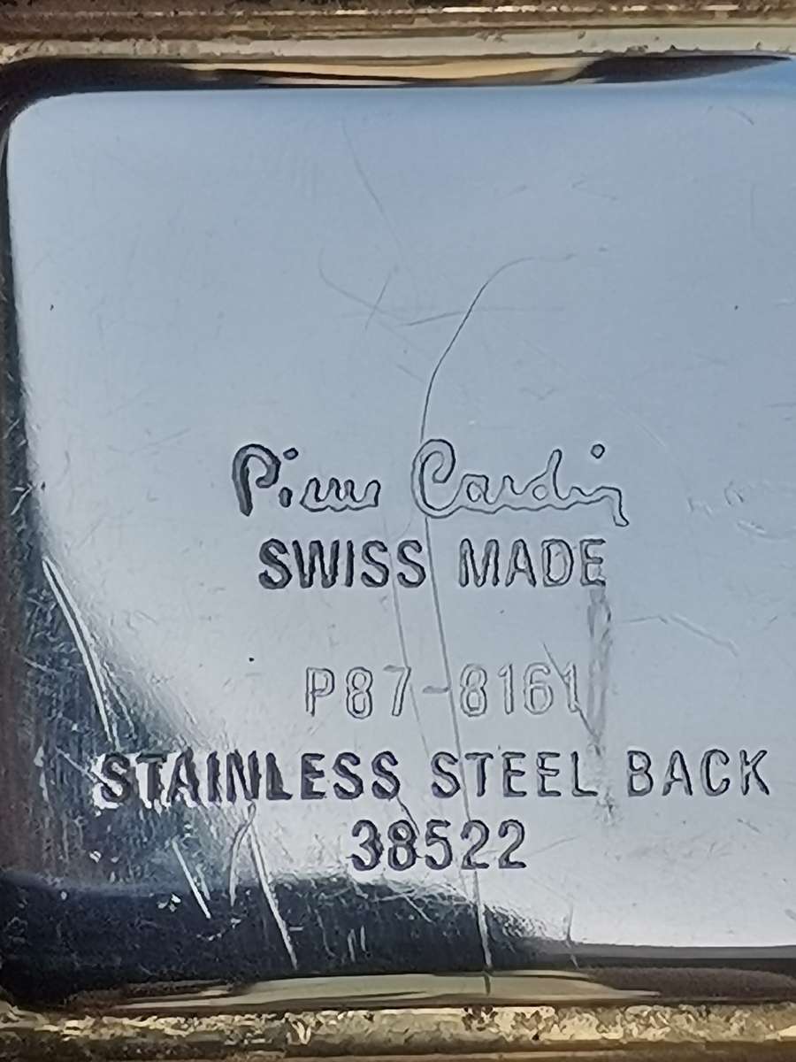 LADIES STUNNING PIERRE CARDIN SWISS MADE GOLD WATCH IN EXCELLENT WORKING CONDITION