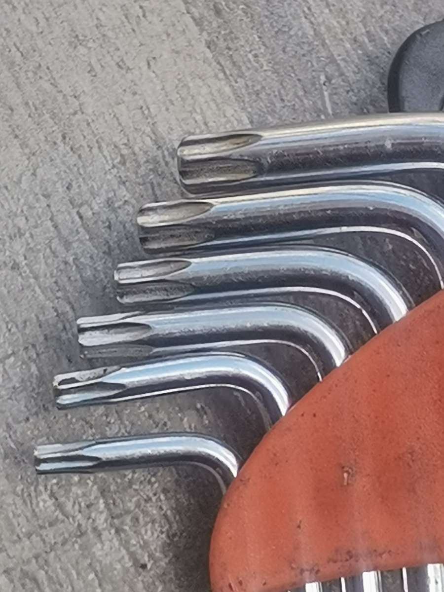 NEW SHIND 9 PIECE SPLINE/WRENCH SET