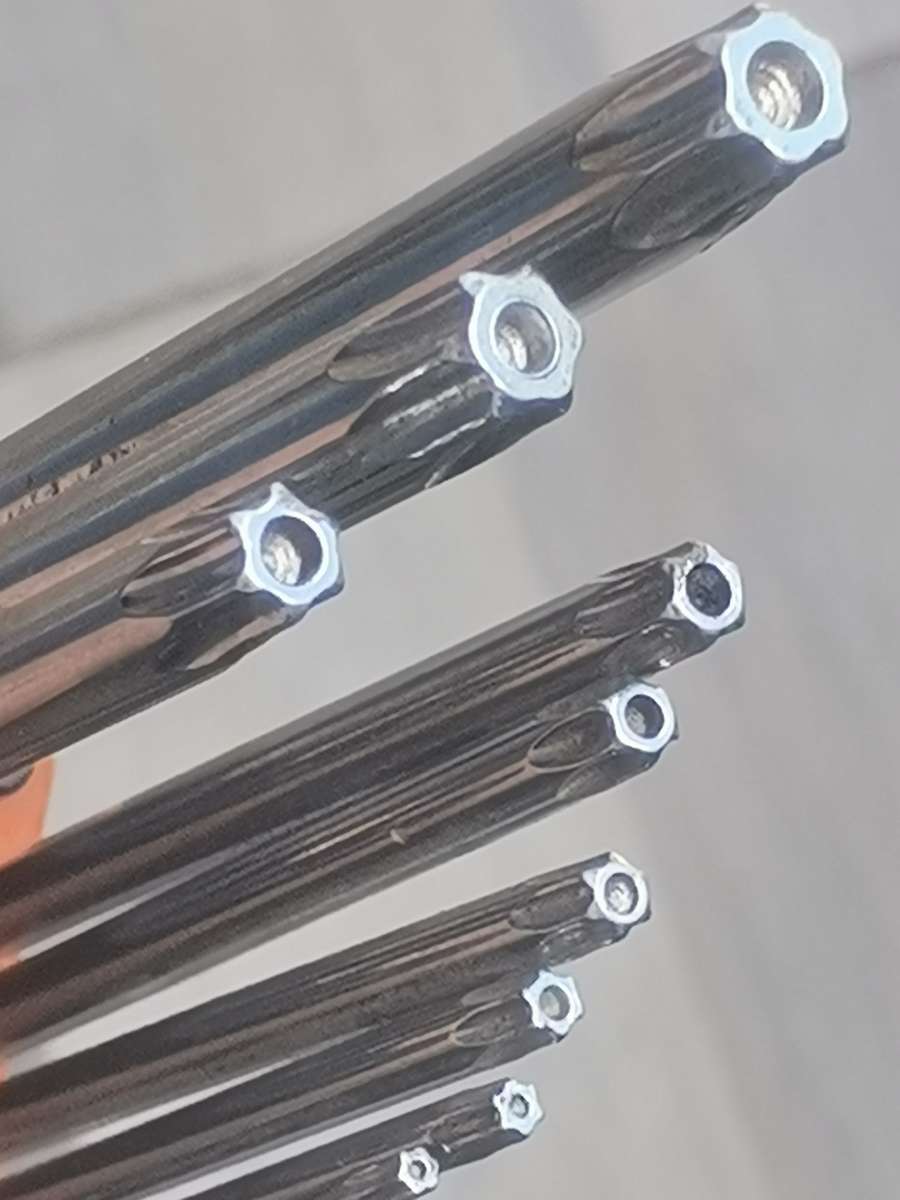 NEW SHIND 9 PIECE SPLINE/WRENCH SET