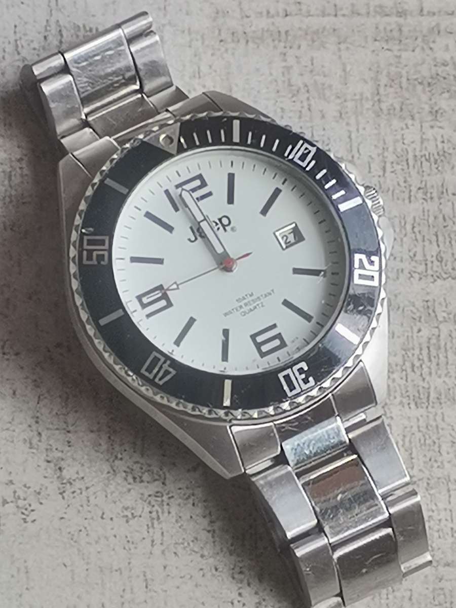 MENS JEEP WATCH WITH HUGE 40MM DIAL IN EXCELLENT WORKING CONDITION