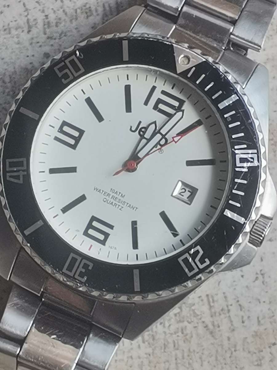 MENS JEEP WATCH WITH HUGE 40MM DIAL IN EXCELLENT WORKING CONDITION