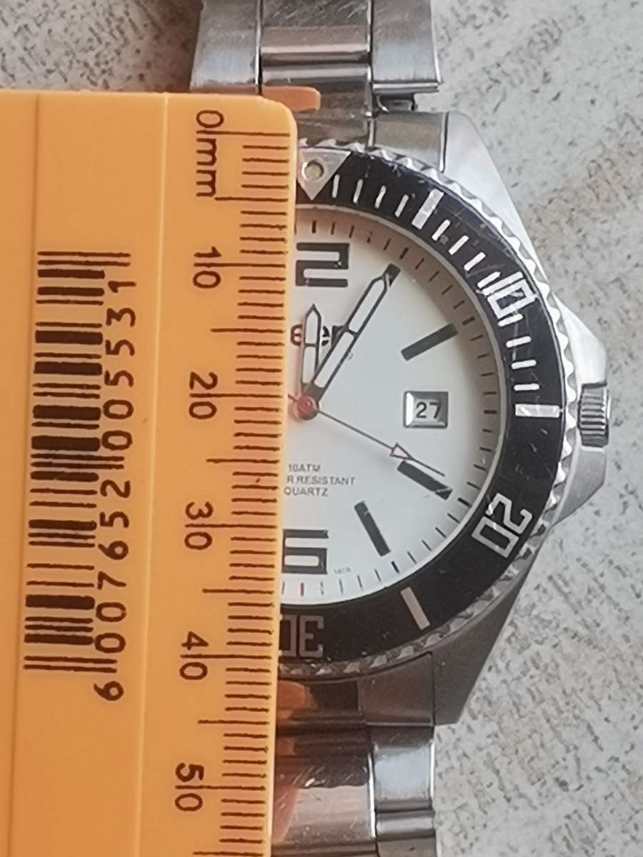 MENS JEEP WATCH WITH HUGE 40MM DIAL IN EXCELLENT WORKING CONDITION