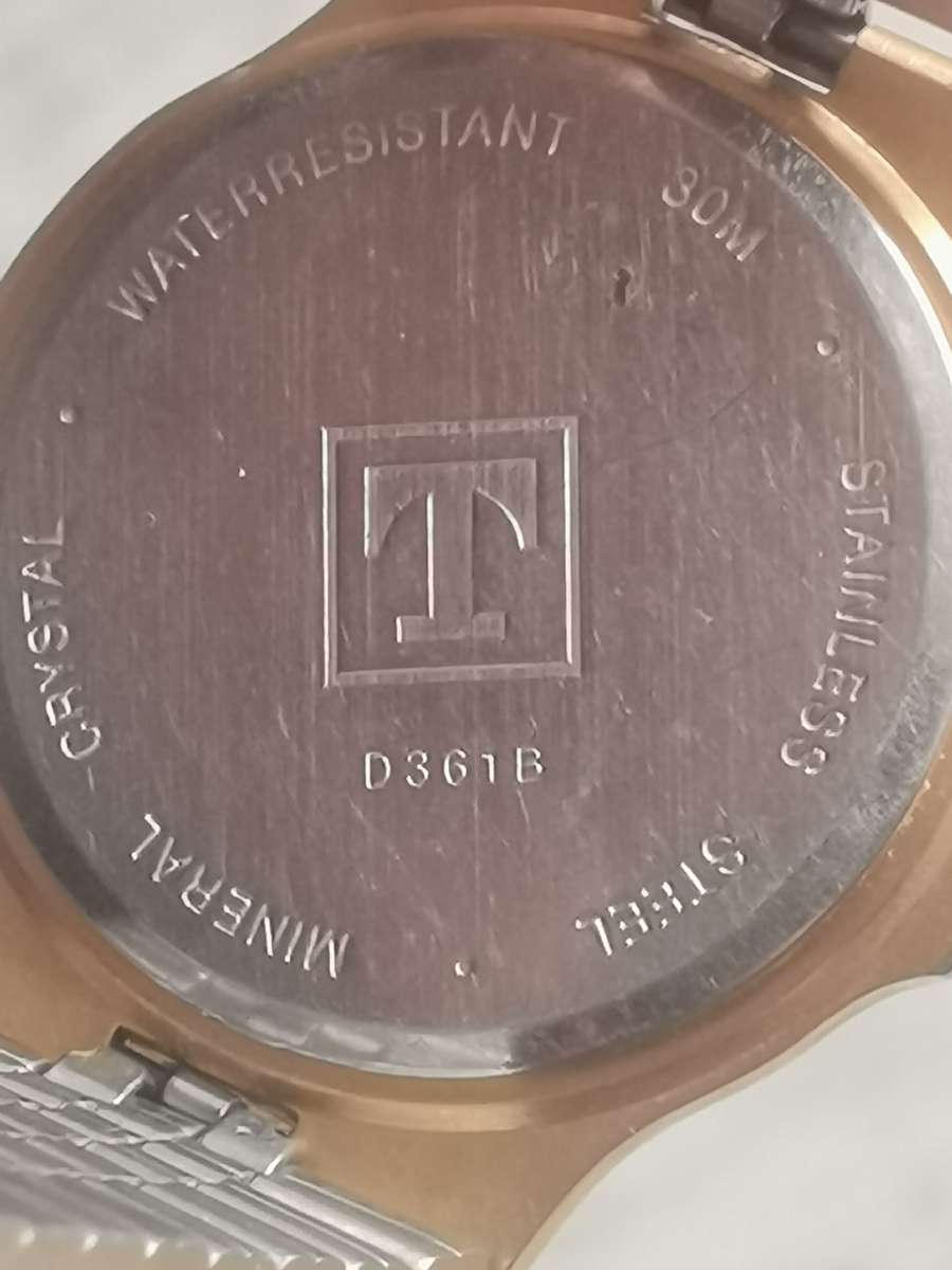 MENS TISSOT SEASTAR SWISS QUARTZ WATCH - UNTESTED SELLING FOR SPARES OR REPAIRS