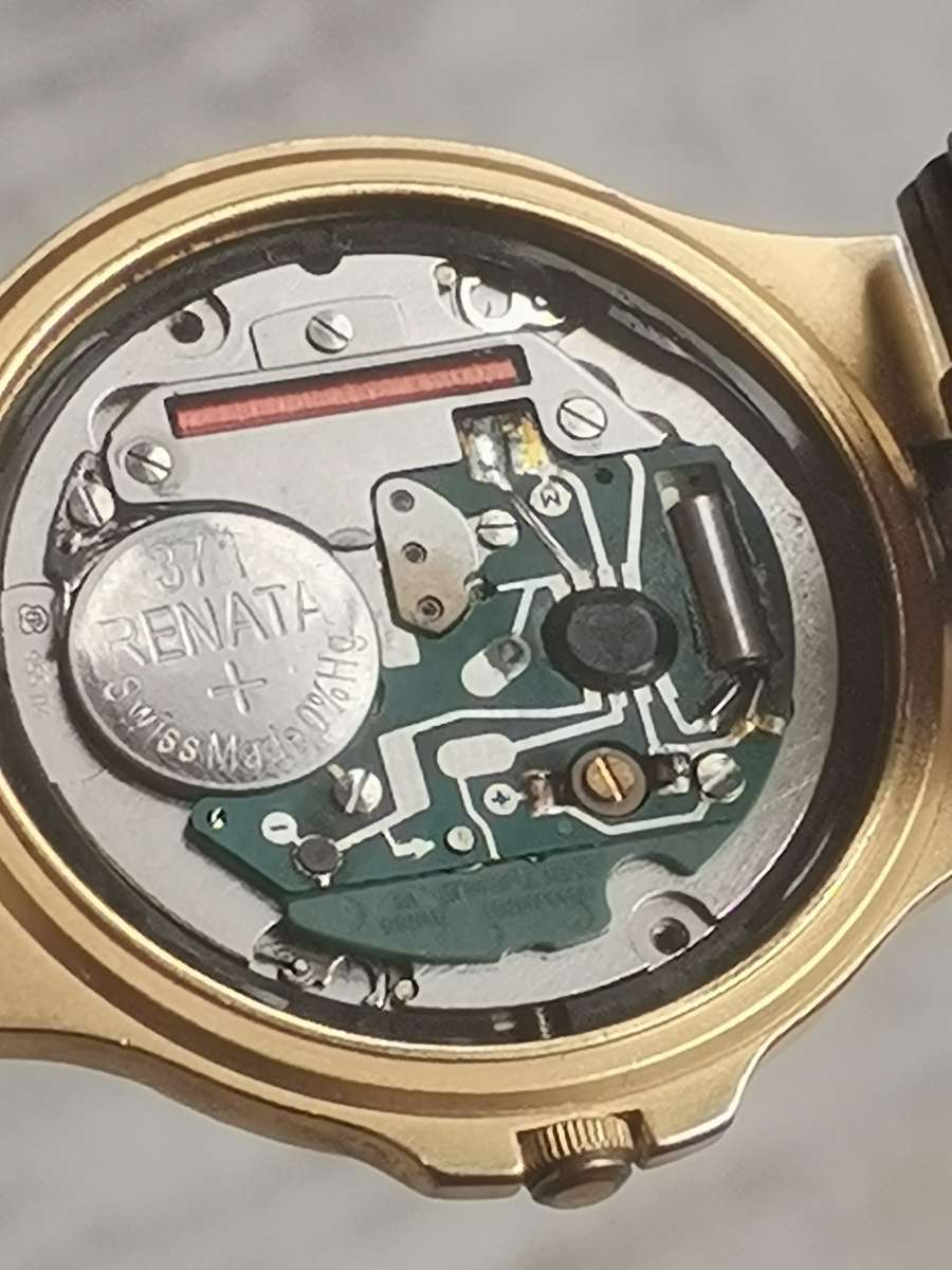 MENS TISSOT SEASTAR SWISS QUARTZ WATCH - UNTESTED SELLING FOR SPARES OR REPAIRS