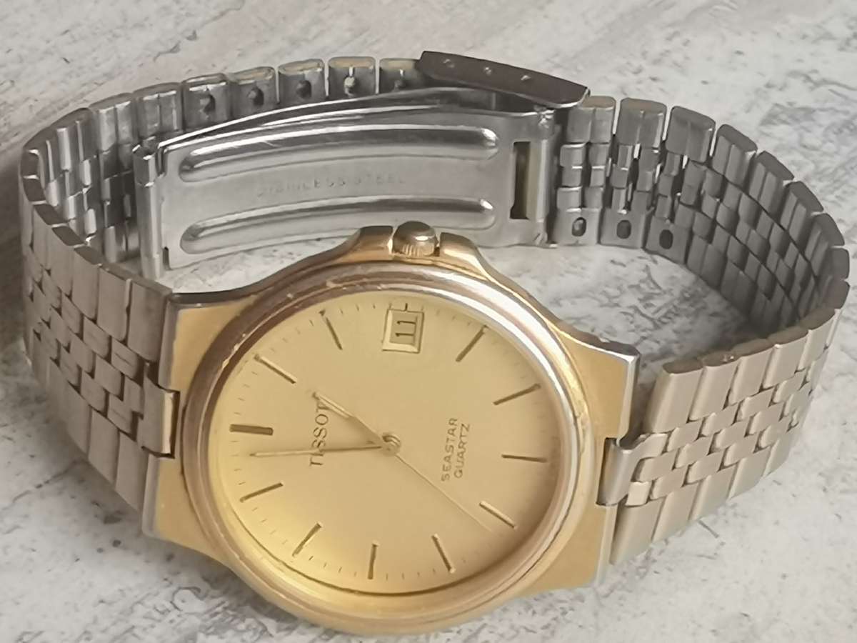 MENS TISSOT SEASTAR SWISS QUARTZ WATCH - UNTESTED SELLING FOR SPARES OR REPAIRS