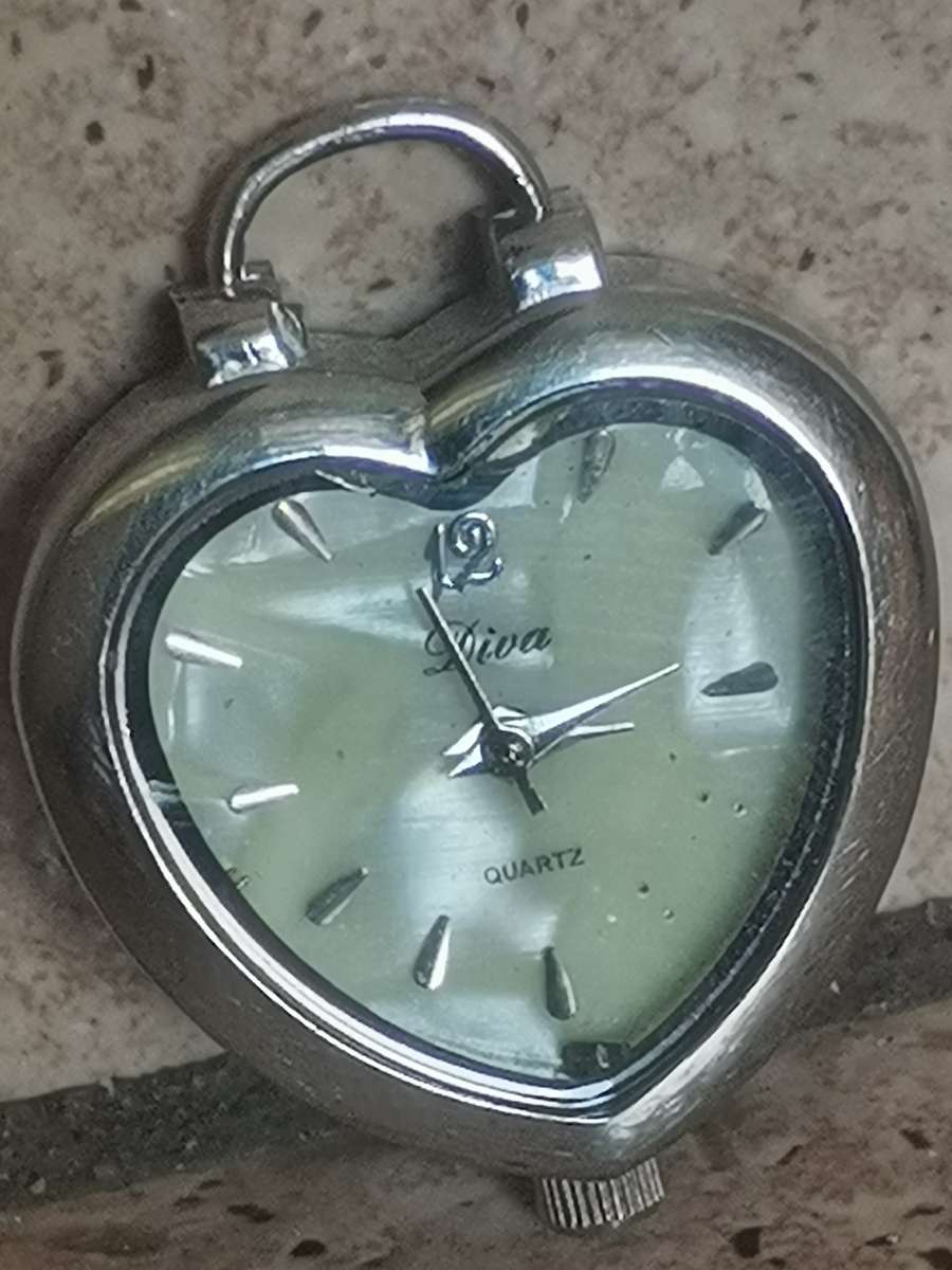 ELEGANT LADIES WATCH PENDANT SET IN EXCELLENT WORKING CONDITION - BIDDING FOR BOTH