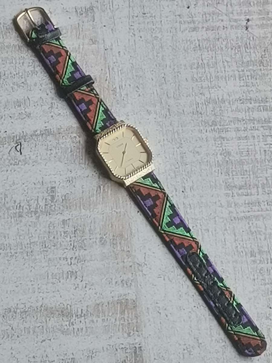 LADIES CITIZEN 17 JEWELS GOLD WATCH