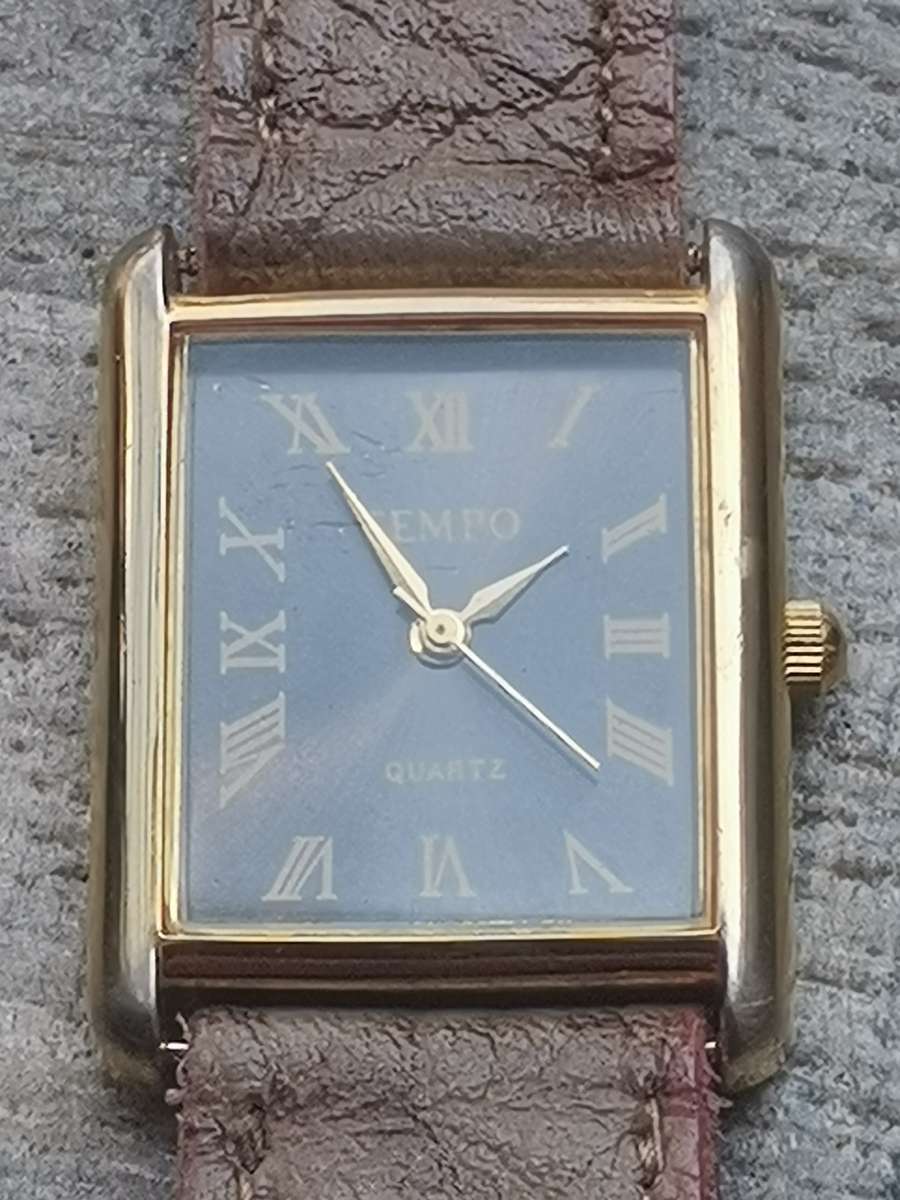 STUNNING LADIES TEMPO GOLD PLATED WATCH IN EXCELLENT WORKING CONDITION