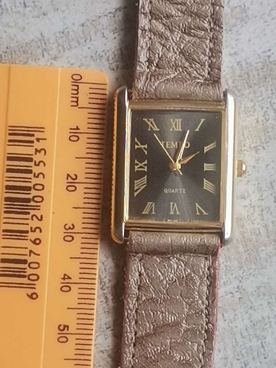 STUNNING LADIES TEMPO GOLD PLATED WATCH IN EXCELLENT WORKING CONDITION