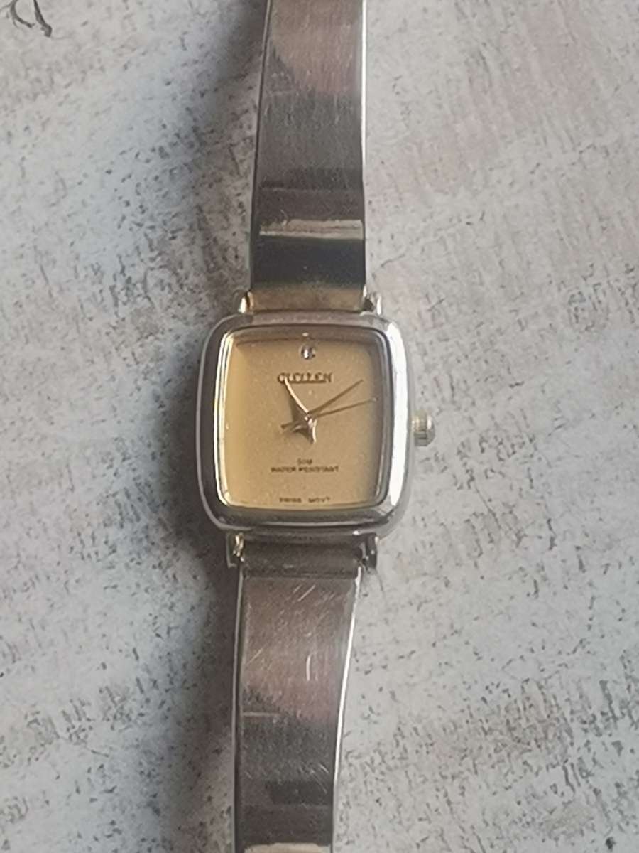 STUNNING LADIES CITIZEN WATCH IN EXCELLENT WORKING CONDITION