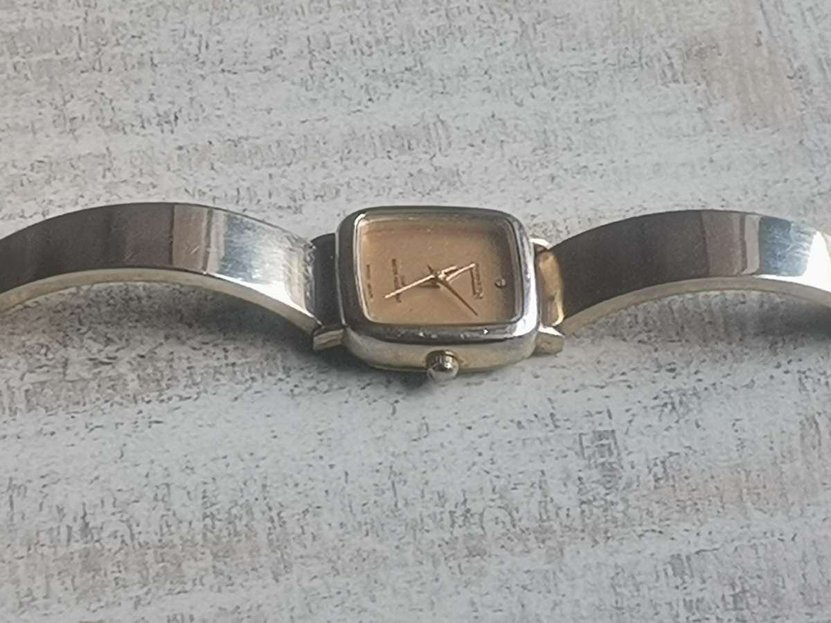 STUNNING LADIES CITIZEN WATCH IN EXCELLENT WORKING CONDITION