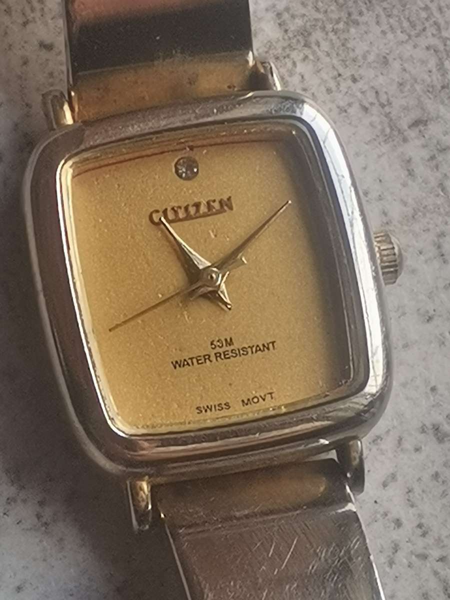 STUNNING LADIES CITIZEN WATCH IN EXCELLENT WORKING CONDITION