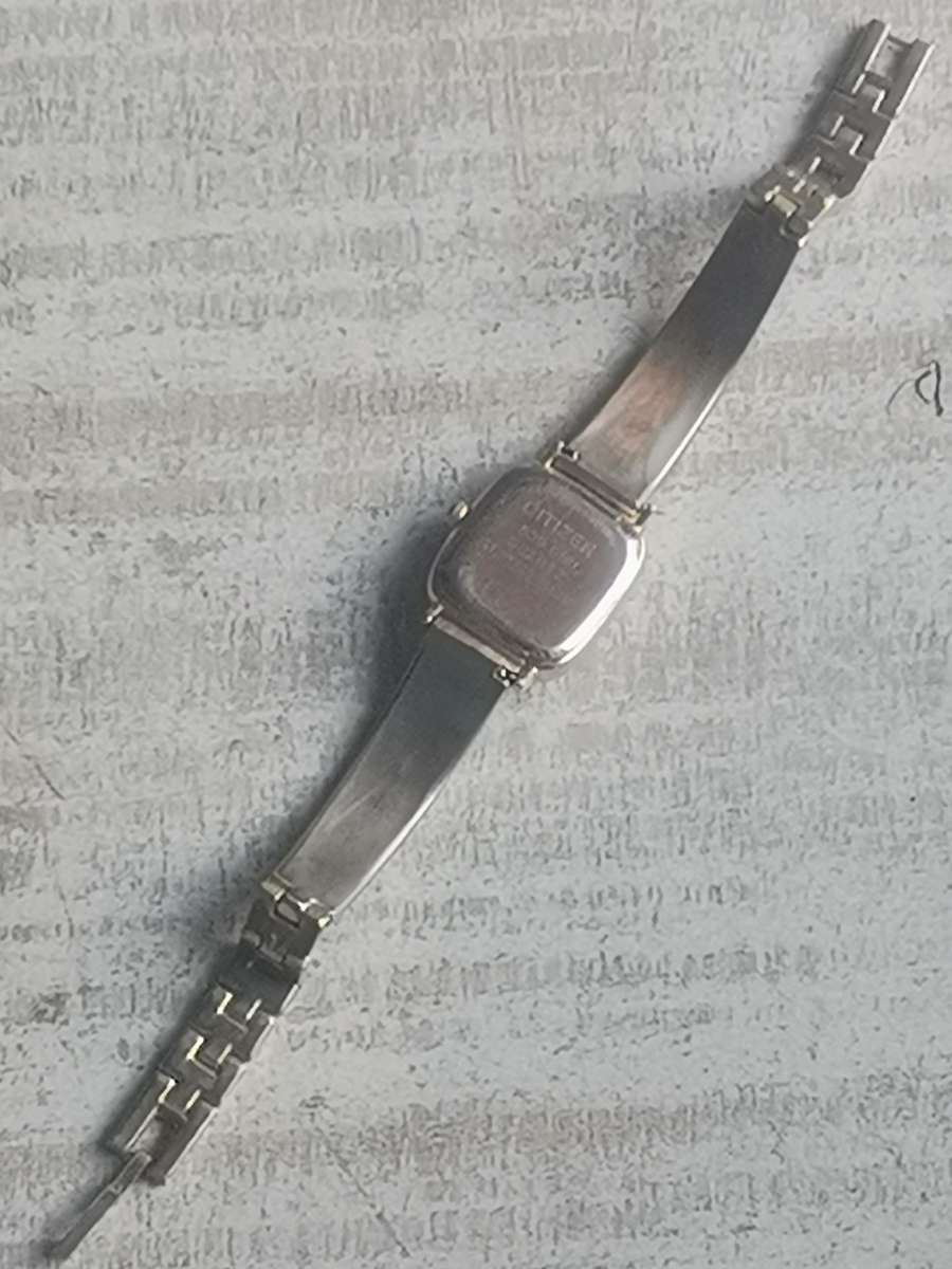 STUNNING LADIES CITIZEN WATCH IN EXCELLENT WORKING CONDITION
