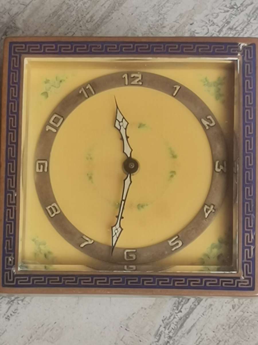 VINTAGE KIENZLE 8 DAY DESK CLOCK IN EXCELLENT WORKING CONDITION