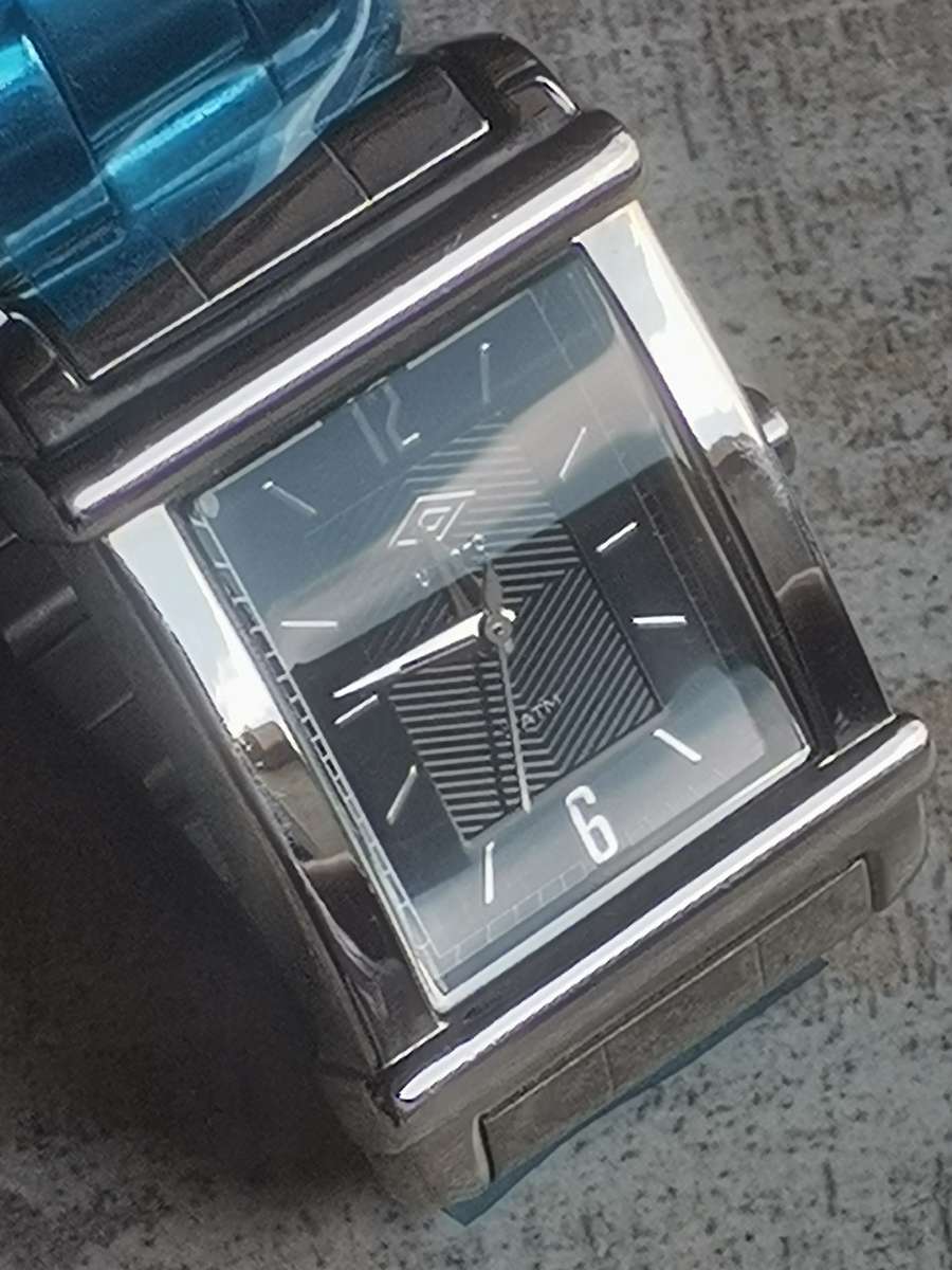 MENS UMBRO WATCH IN EXCELLENT WORKING CONDITION