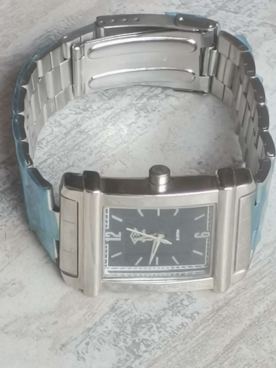 MENS UMBRO WATCH IN EXCELLENT WORKING CONDITION