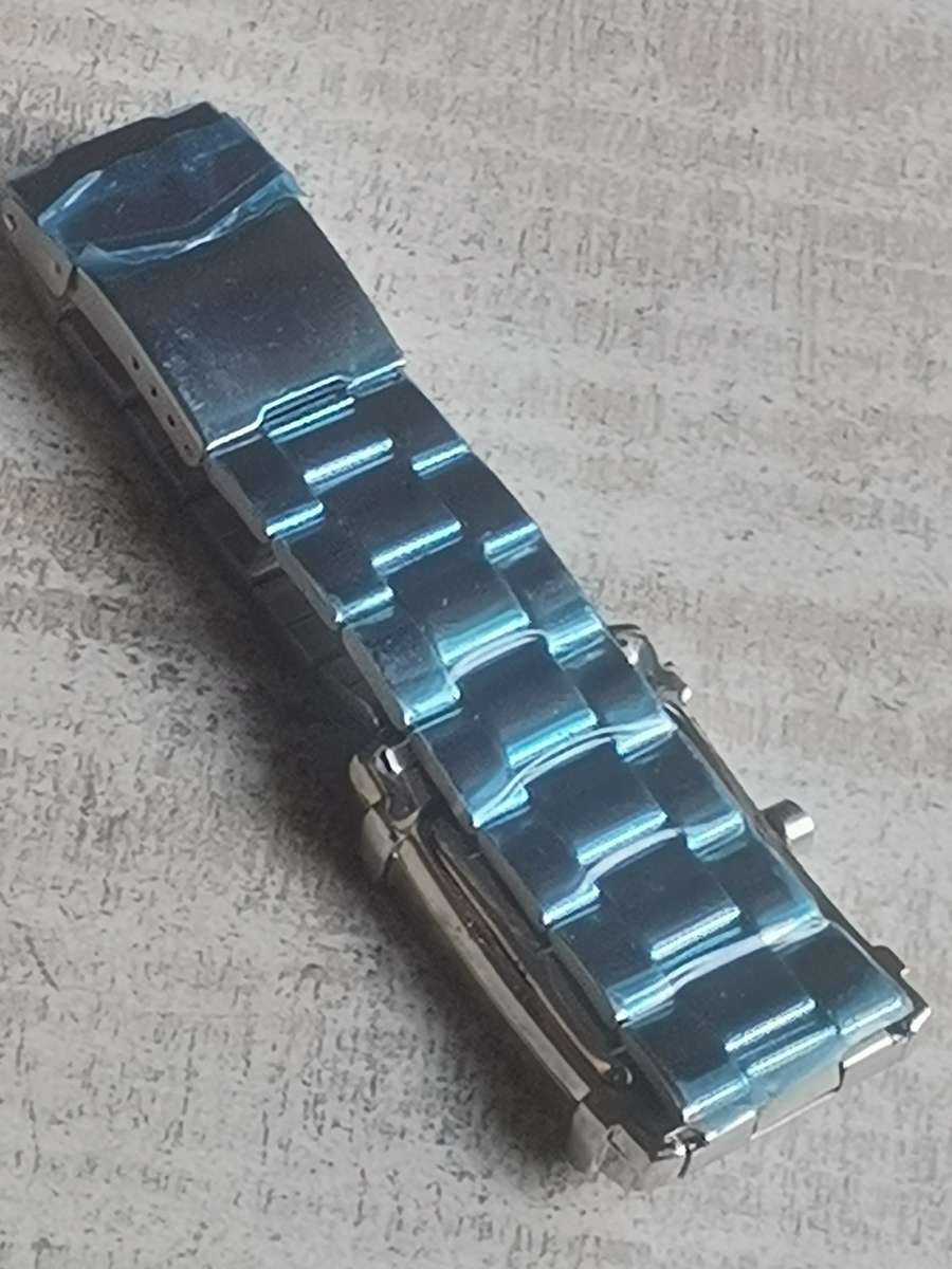 MENS UMBRO WATCH IN EXCELLENT WORKING CONDITION