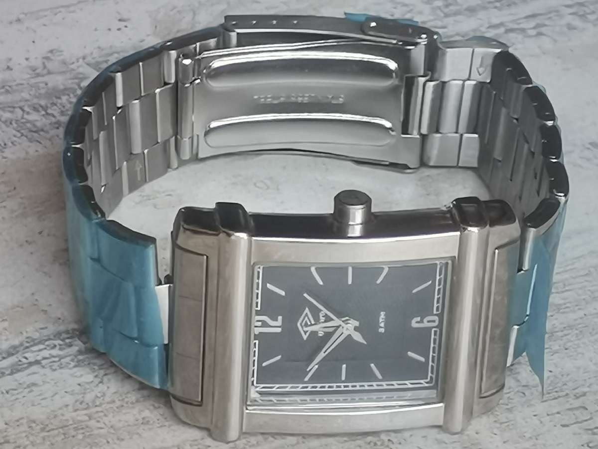 MENS UMBRO WATCH IN EXCELLENT WORKING CONDITION