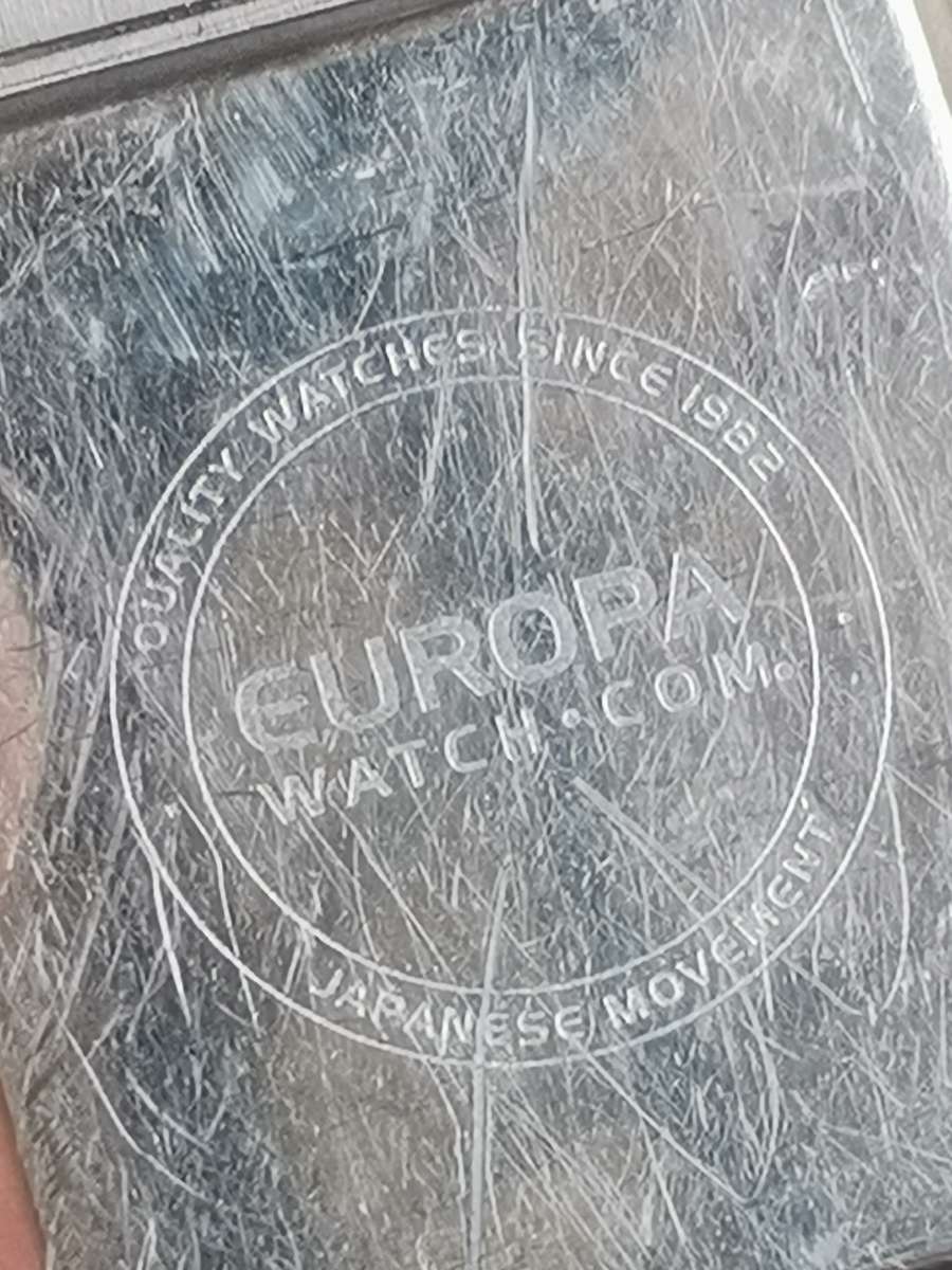 MENS STAINLESS STEEL WATCH IN EXCELLENT WORKING CONDITION