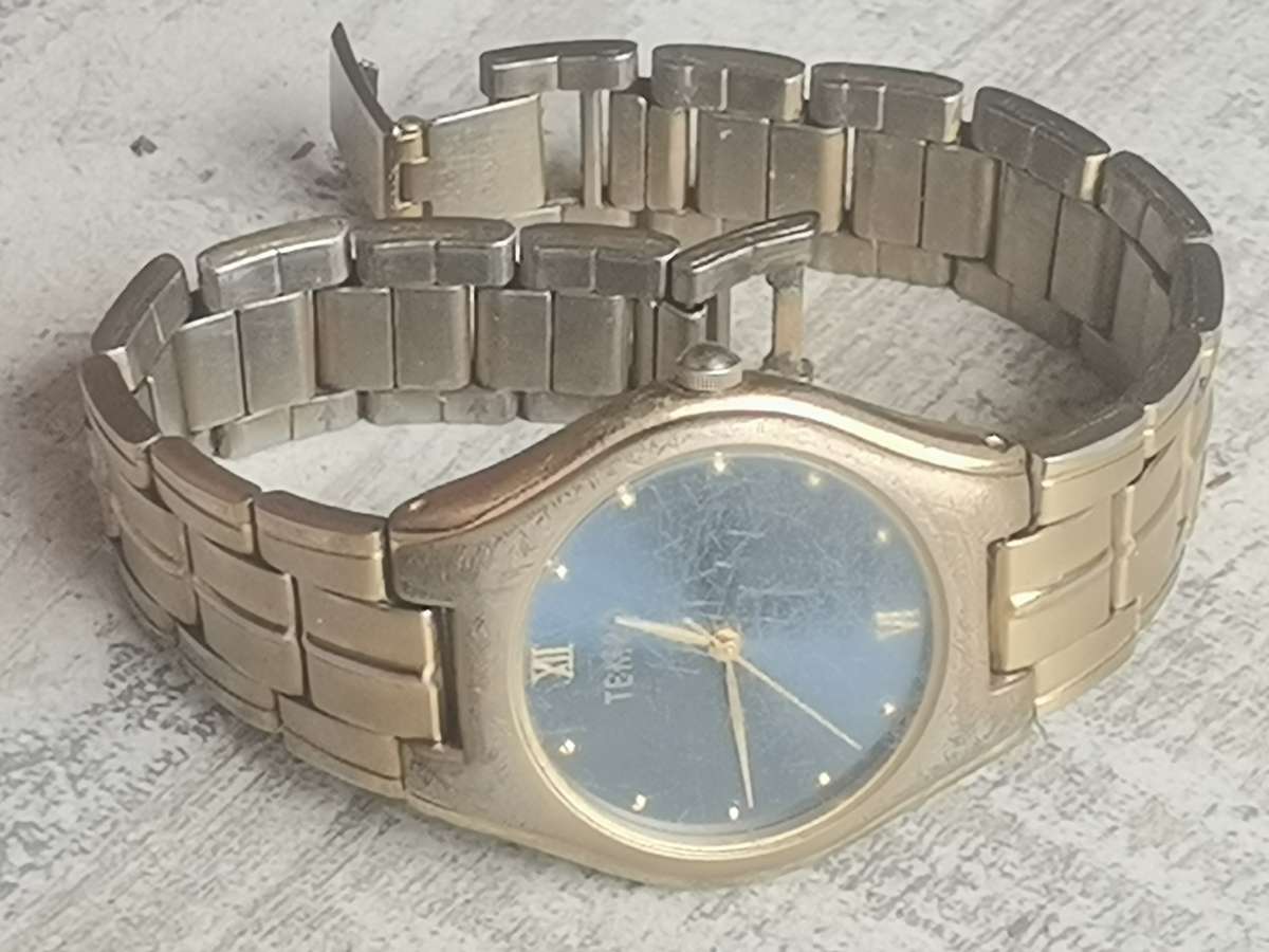 MENS TEMPO WATCH IN EXCELLENT WORKING CONDITION