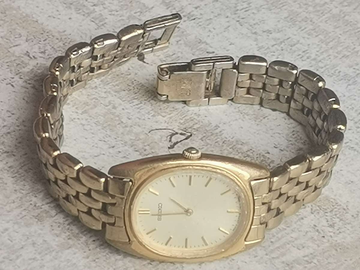 STUNNING LADIES SEIKO GOLD PLATED WATCH IN EXCELLENT WORKING CONDITION