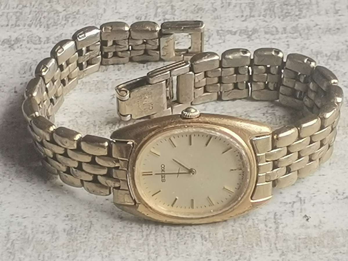 STUNNING LADIES SEIKO GOLD PLATED WATCH IN EXCELLENT WORKING CONDITION