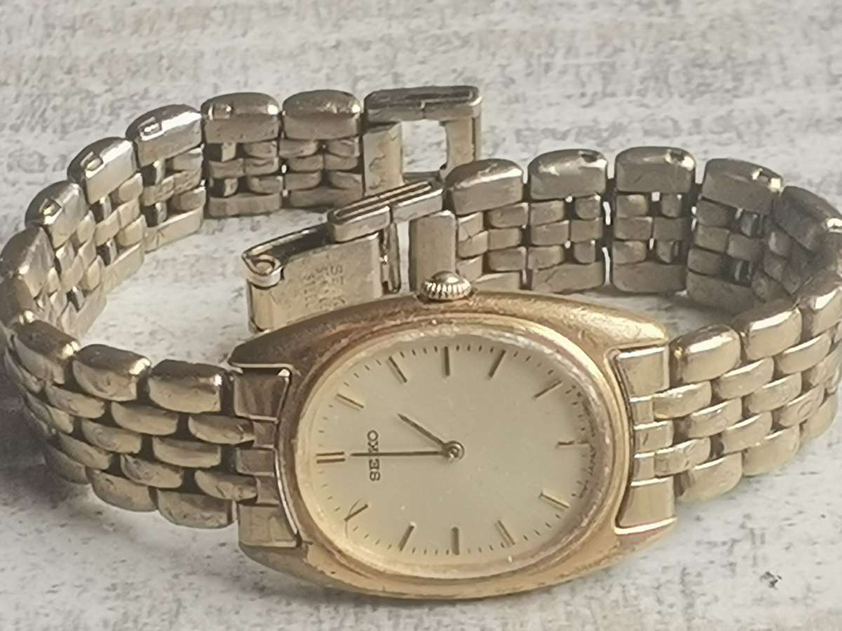 STUNNING LADIES SEIKO GOLD PLATED WATCH IN EXCELLENT WORKING CONDITION