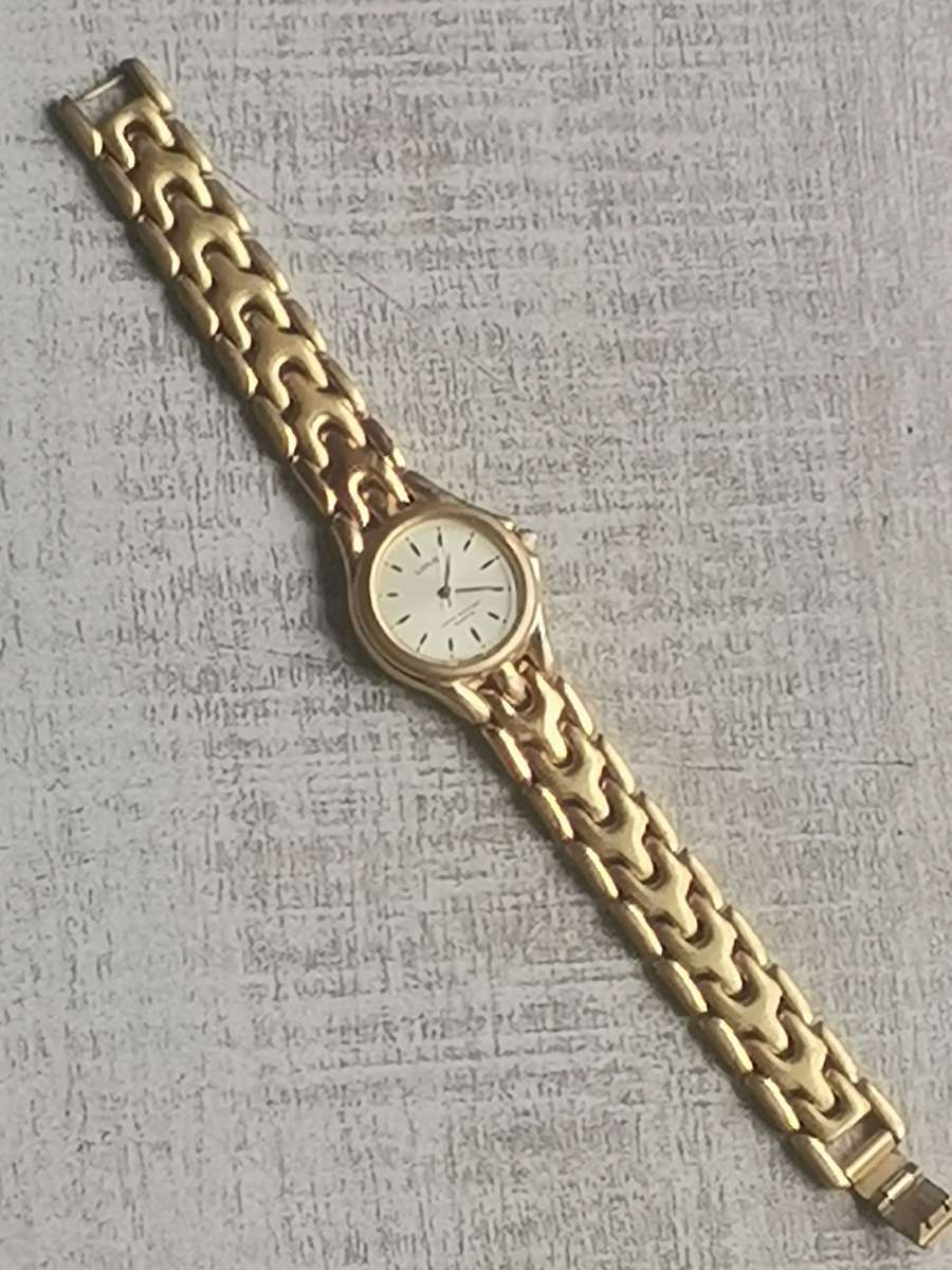 LADIES LORUS GOLD PLATED WATCH IN EXCELLENT WORKING CONDITION