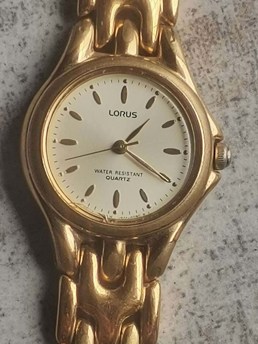 LADIES LORUS GOLD PLATED WATCH IN EXCELLENT WORKING CONDITION